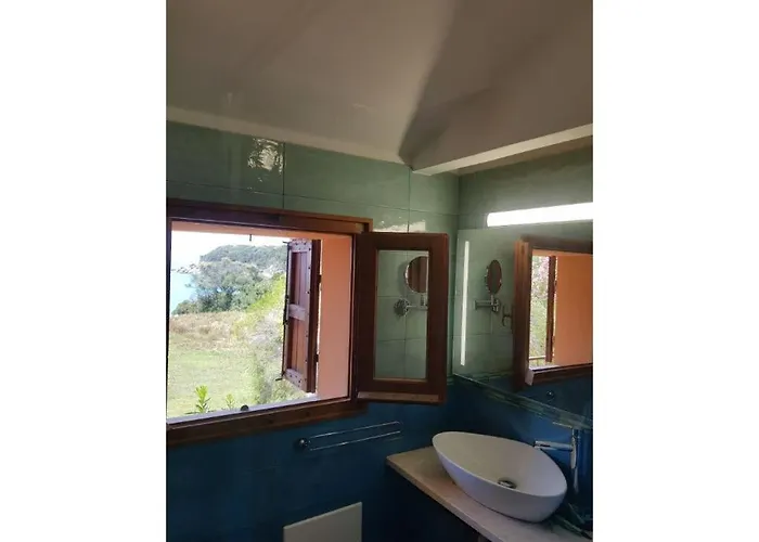 Accu Is Prezzus I 30mt Dal Mare * Villasimius